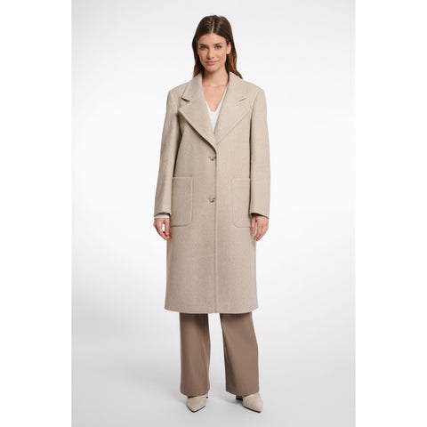 

This longline coat brings timeless elegance to any wardrobe. Designed ...