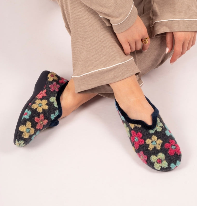 Lunar Women’s Slippers Lychee | Navy KLA253BL
