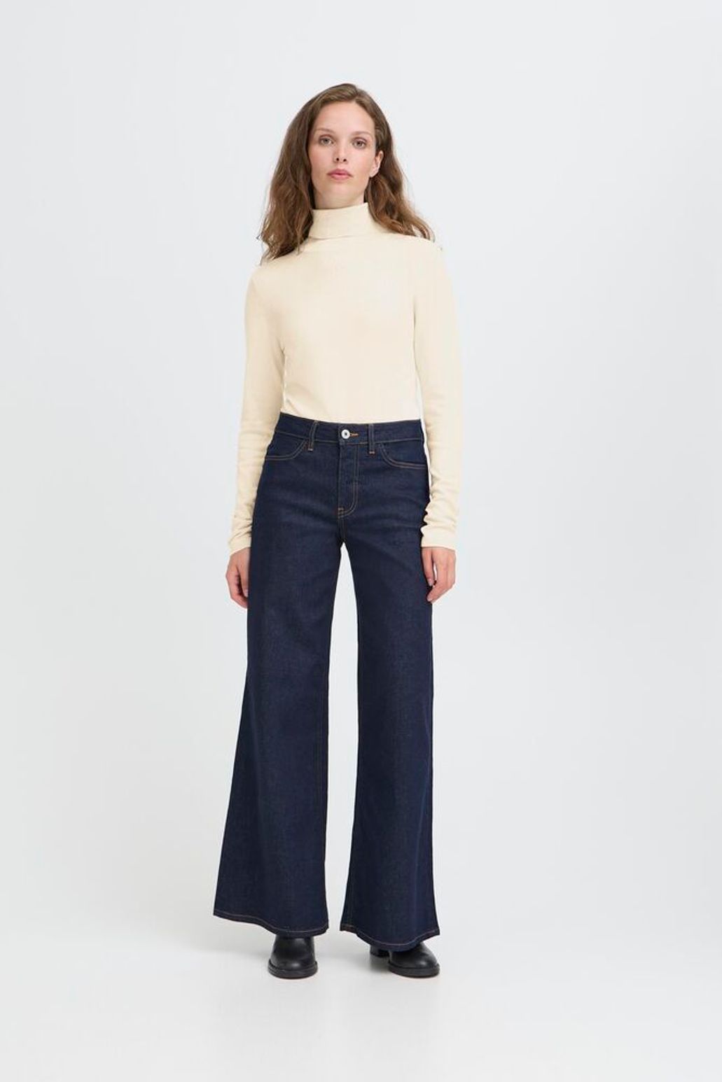 Ichi Women's Ihmafa Roll Neck Jumper | Almond Milk