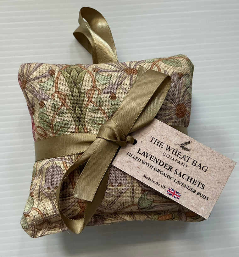 The Wheatbag Company Women’s Hanging Lavender Sachet |William Morris Honeysuckle Rose