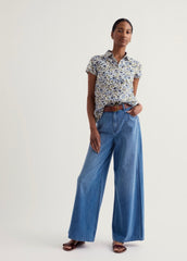 Seasalt Womens Lincolnshire shirt in beach blooms chalk.