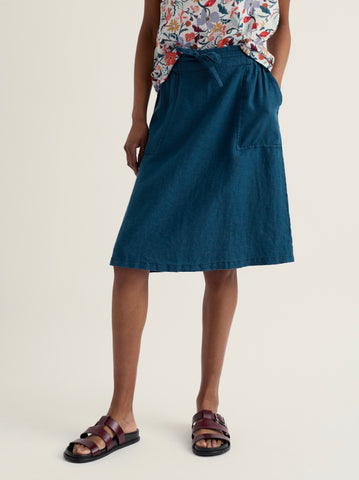 Seasalt short skirt in ocean drift, with pockets. 