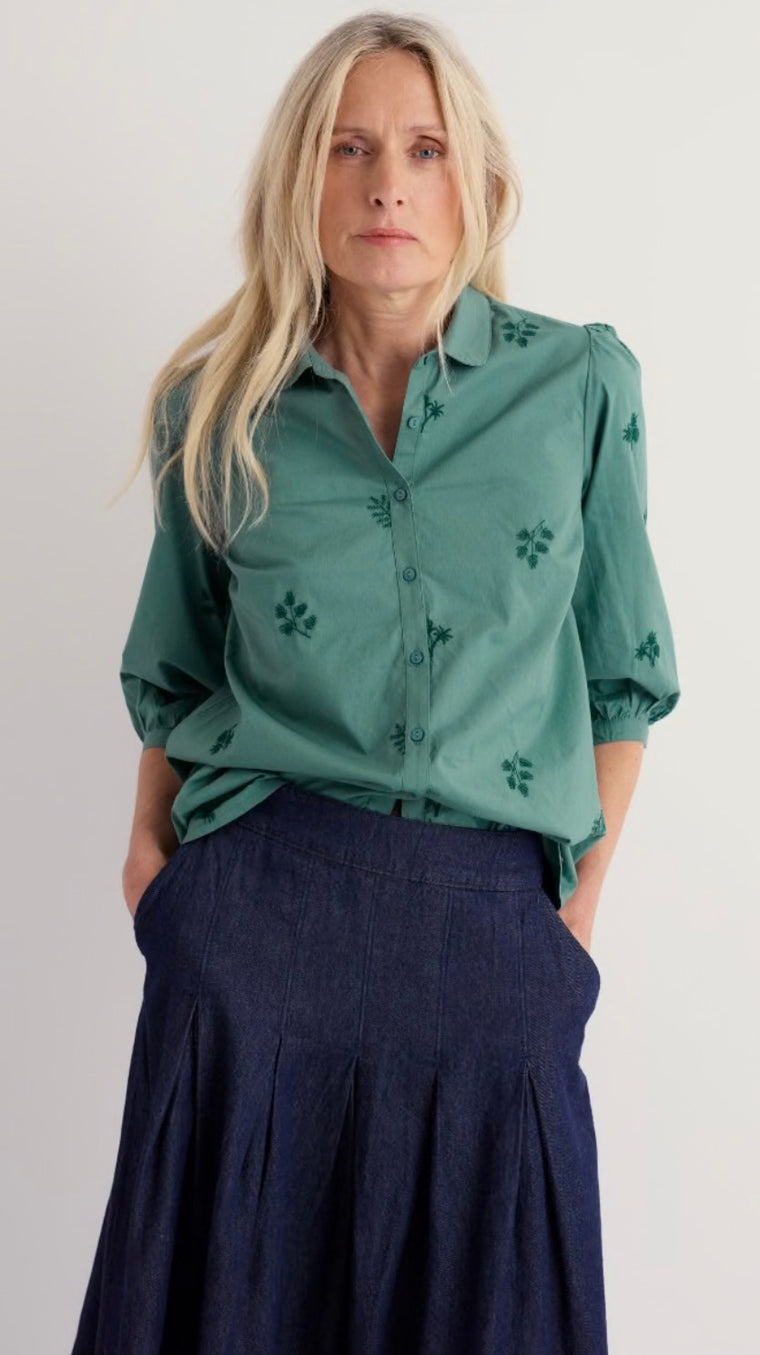 Seasalt Women’s Hope Cottage Embroidered Blouse - Woodland Stitch Dune Grass