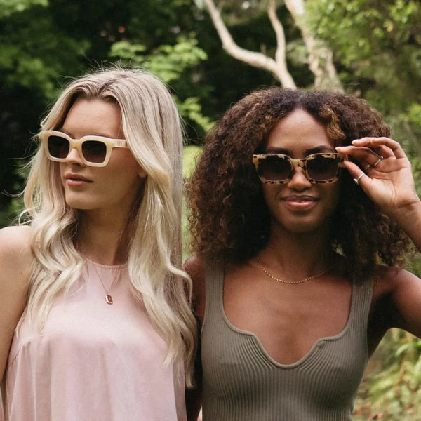 Soek Sunglasses Women’s Zahra Nude | Brown Gradient Lens | Maple Arms